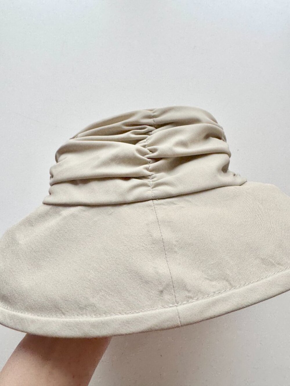 TILLEY ENDURABLES LT9B Beige Ultralight Ruched Nylon Brimmed Sun Hat, Size M - Picture 5 of 11